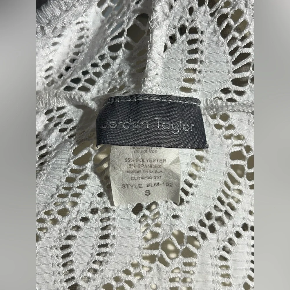 Jordan Taylor White Lace Hooded Cover-Up - Picture 10 of 12